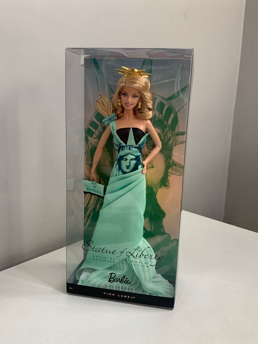 Barbie statue of liberty collector hotsell