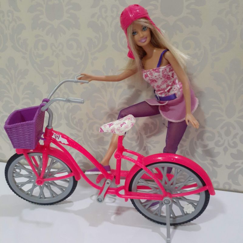 Bicicleta Barbie com Cesta de Flores - Desapegos de Roupas quase novas ou  nunca usadas para bebês, crianças e mamães. 1175486