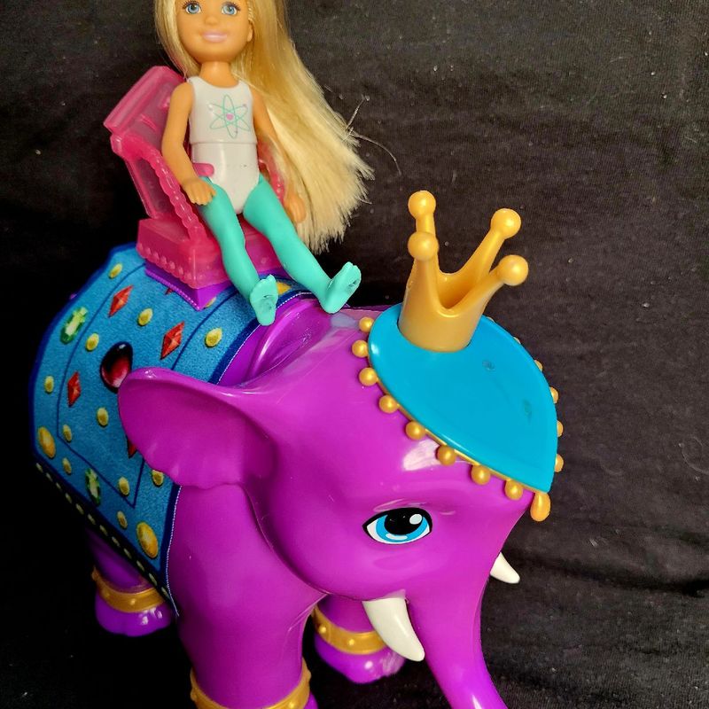 Barbie Dreamtopia Chelsea e O Rei Elefante Brinquedo Mattel