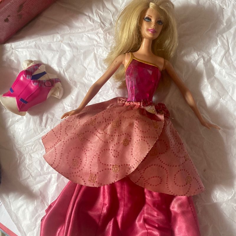 Linda Barbie escola de princesa original/usada - Artigos infantis