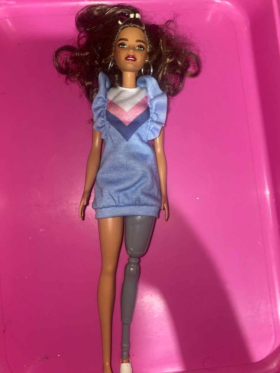 Barbie Fashionista Prótese Na Perna Mattel | Brinquedo Barbie Usado ...