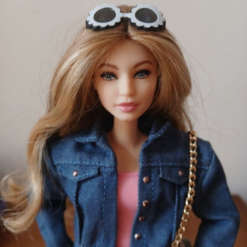 Barbie - 激レア　Barbie Gigi Hadid   Barbie Gigi Hadid com Roupa Mattel | Barbie Usado 110018707 | enjoei