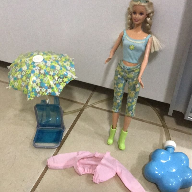 Debaixo do Guarda-Chuva: Barbie gestante e que amamenta chega ao mundo