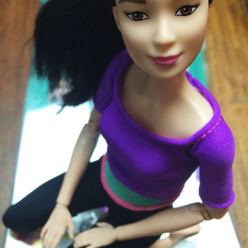 Muñeca Barbie Made To Move, Top Roxo [exclusiva De ]