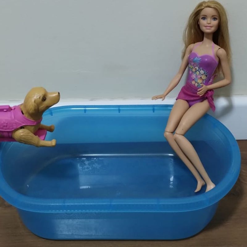 Como fazer piscina para Barbie - How to Make a Pool for Barbie