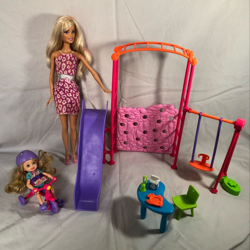 Barbie Playground Playset  Brinquedo para Bebês Mattel Usado