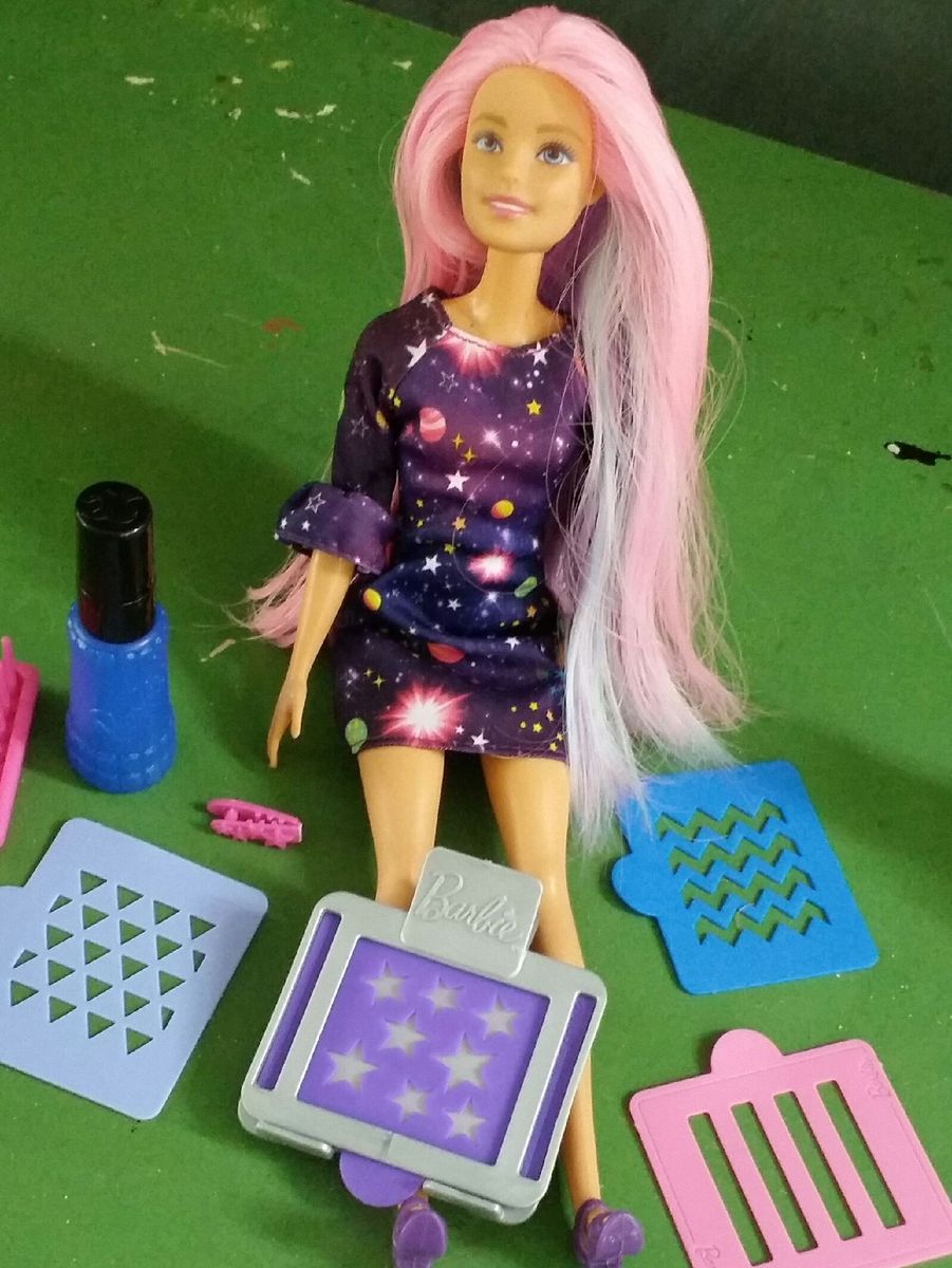 Barbie Que Pinta Cabelo com Agua Gelada | Brinquedo Barbie Usado ...