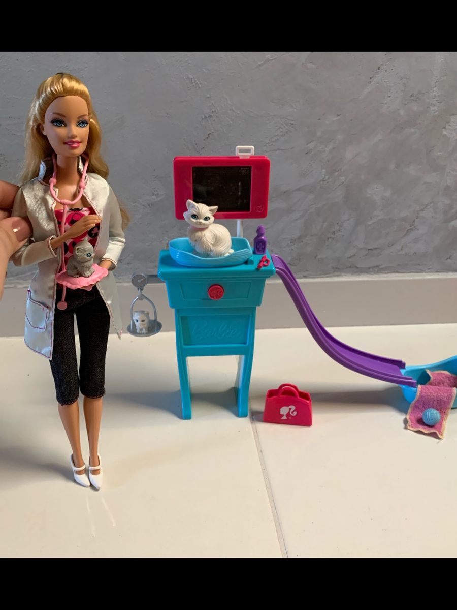 Barbie. Quero Ser Veterinaria (Em Portuguese do Brasil)