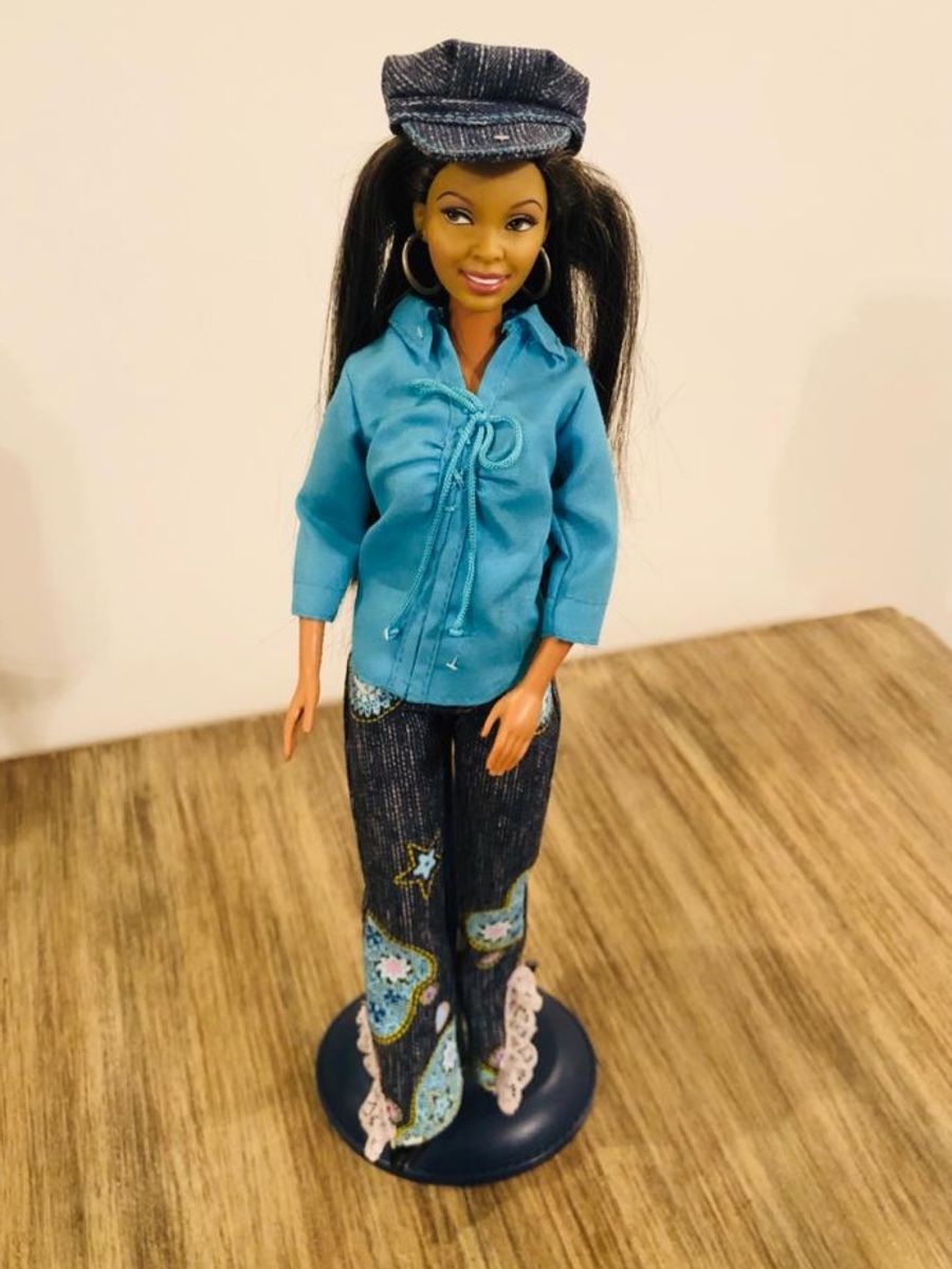 Barbie Raven da Série do Disney Channel As Visões da Raven e a Casa da ...