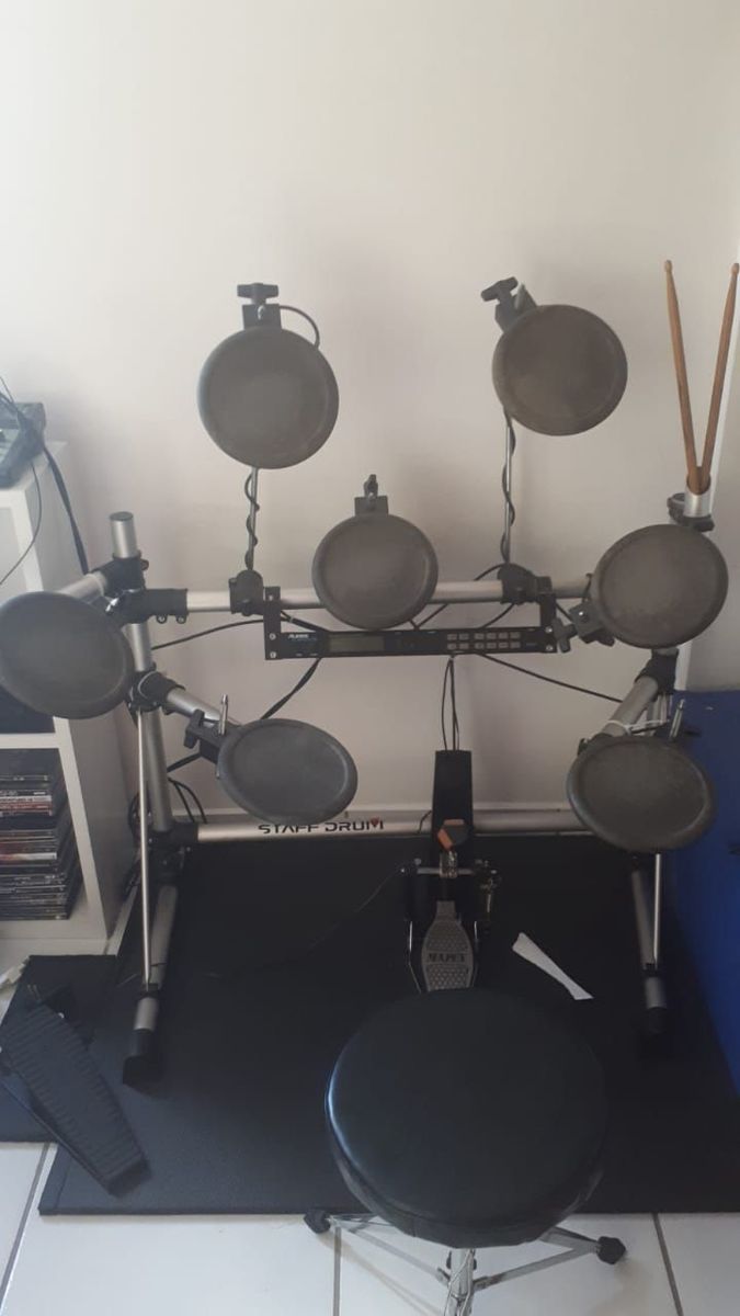 Bateria Eletrônica Staffdrum Item de Música Staffdrum Usado 31977806