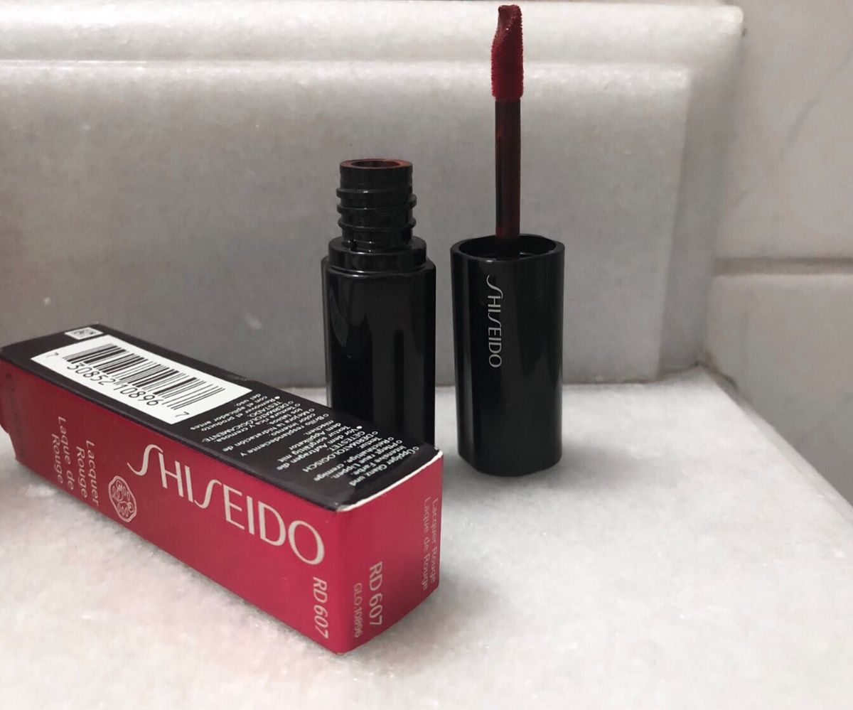 batom shiseido lacquer rouge - maquiagem shiseido