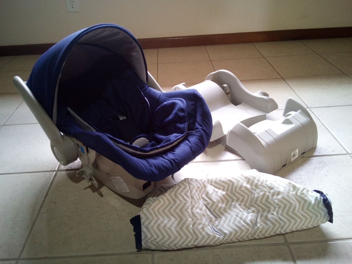 Bebe Conforto Azul Cocoon Com Base Cinza Galzerano Manta Berco Galzerano Usado Enjoei