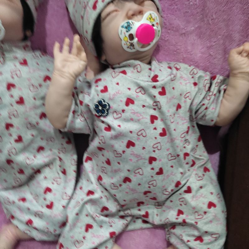 Bebês Reborns Super Realistas Gêmeos Idênticos, Brinquedo Bebe-Reborn  Nunca Usado 28732461