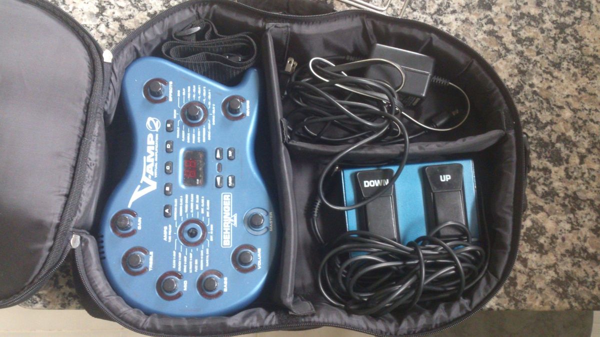 Behringer Pedaleira V Amp 2 Case Item De Musica Behringer Usado Enjoei