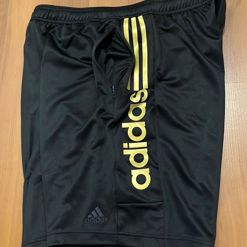 Bermuda Adidas Poliester com Bolsos Laterais e Ziper Logo Emborrachado Tam G Adidas Nunca Usado 99431630 enjoei