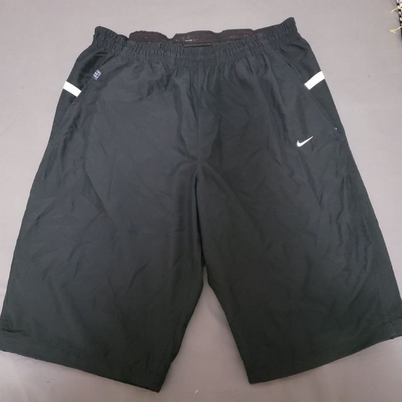 Bermuda de Nylon Preta da Nike,, Bermuda Masculina Nike Usado 59921278