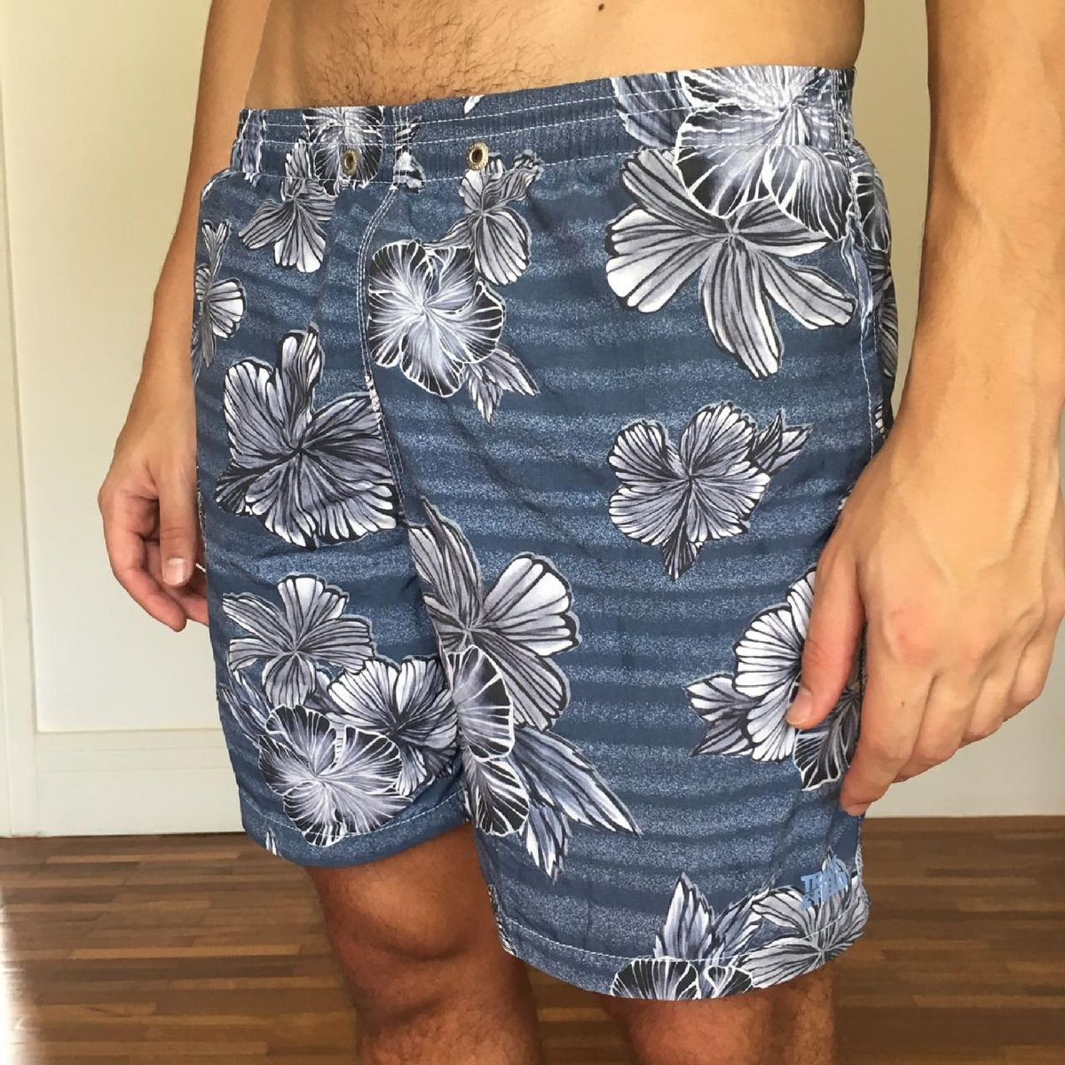 short jeans florido masculino