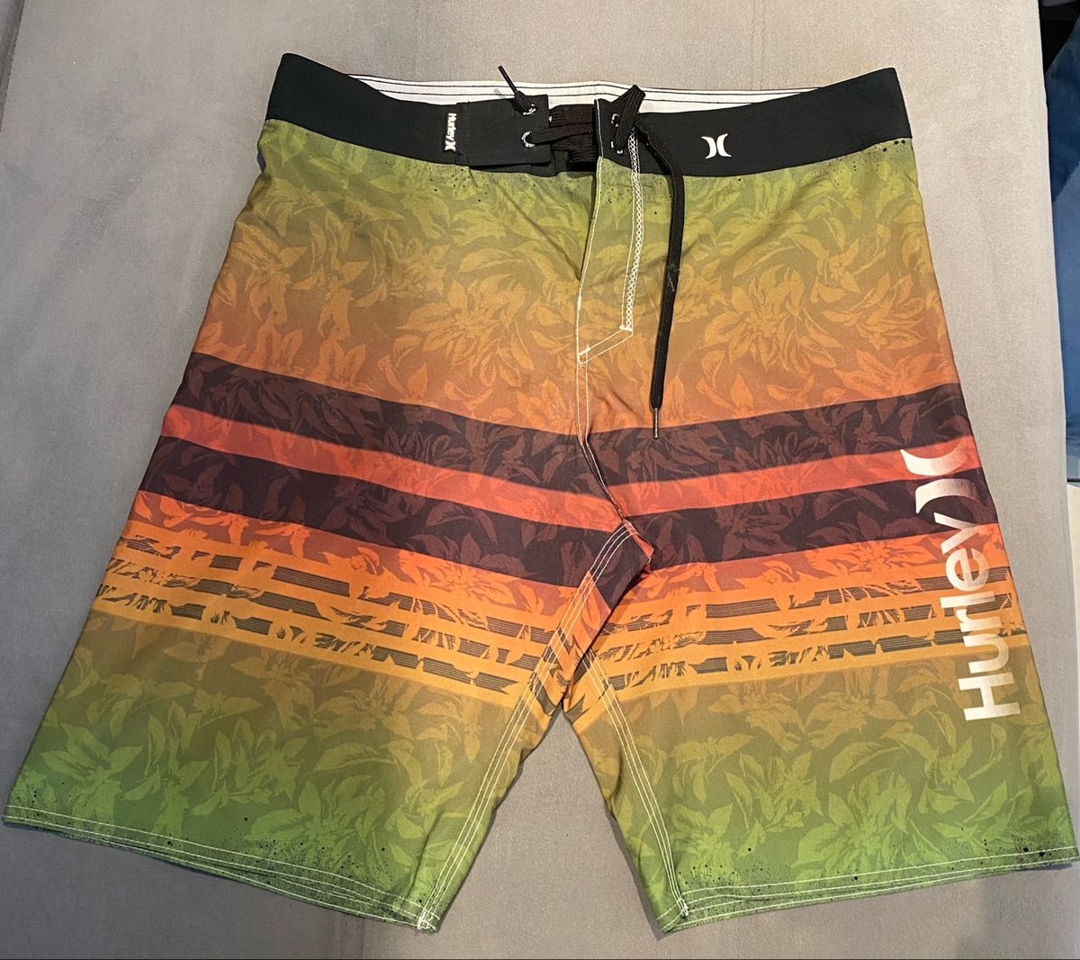 Hurley Bermuda Shorts Uomo: Pesca E Stretch Per L'Estate