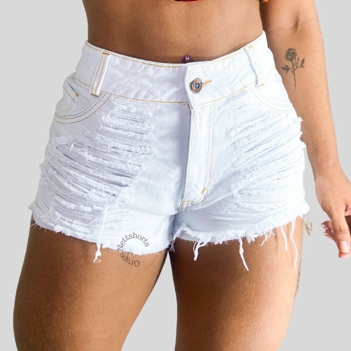 Bermuda Short Jeans Destroyed Feminino Cintura Alta Hot Pants em