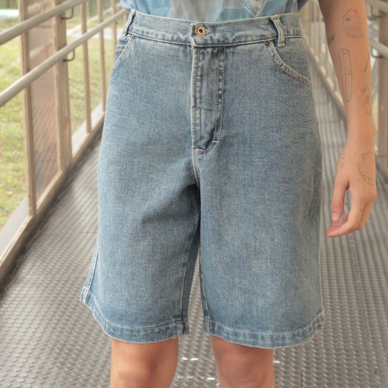 Short jeans 2024 anos 90