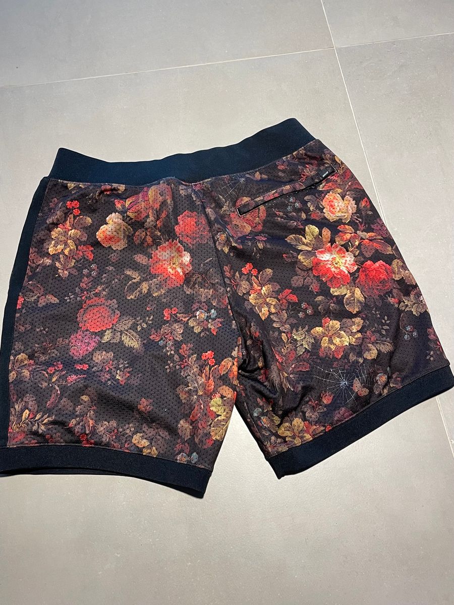 Nike sb dri store fit shorts floral