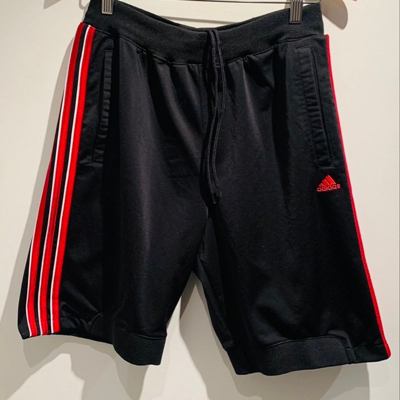 Bermuda adidas outlet preta