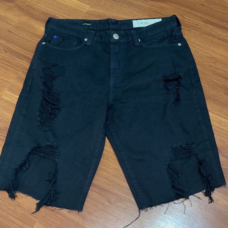 Bermuda jeans hot sale preta rasgada