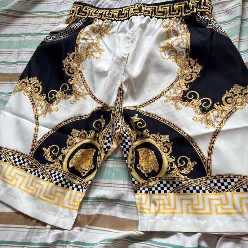 Bermuda versace top