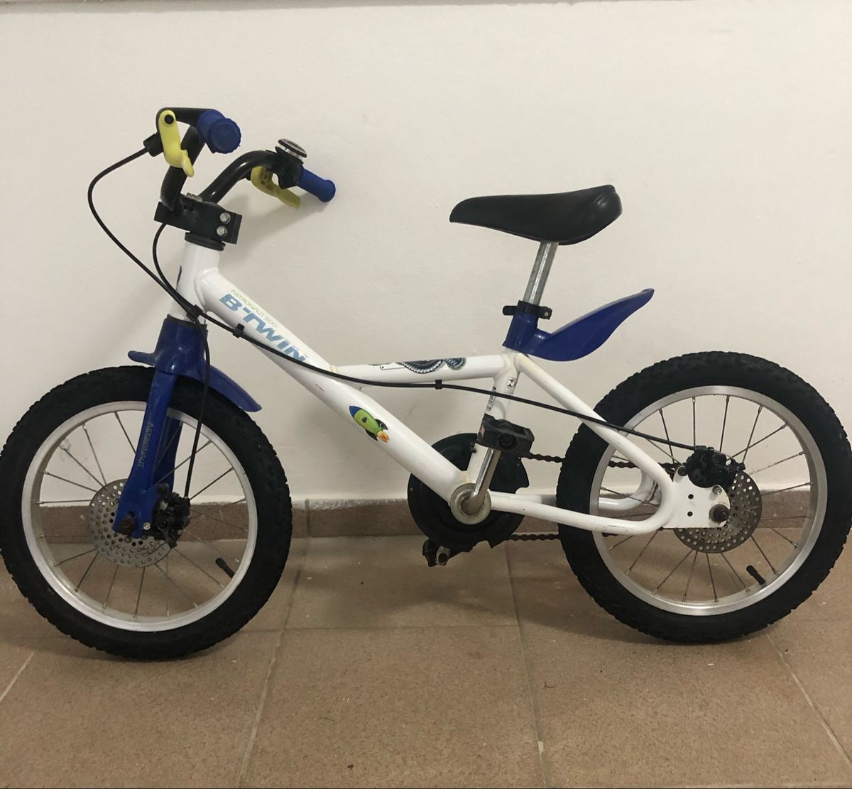 Bicicleta Btwin Aro 16 Item p/ Esporte e Outdoor Btwin Usado 52600947