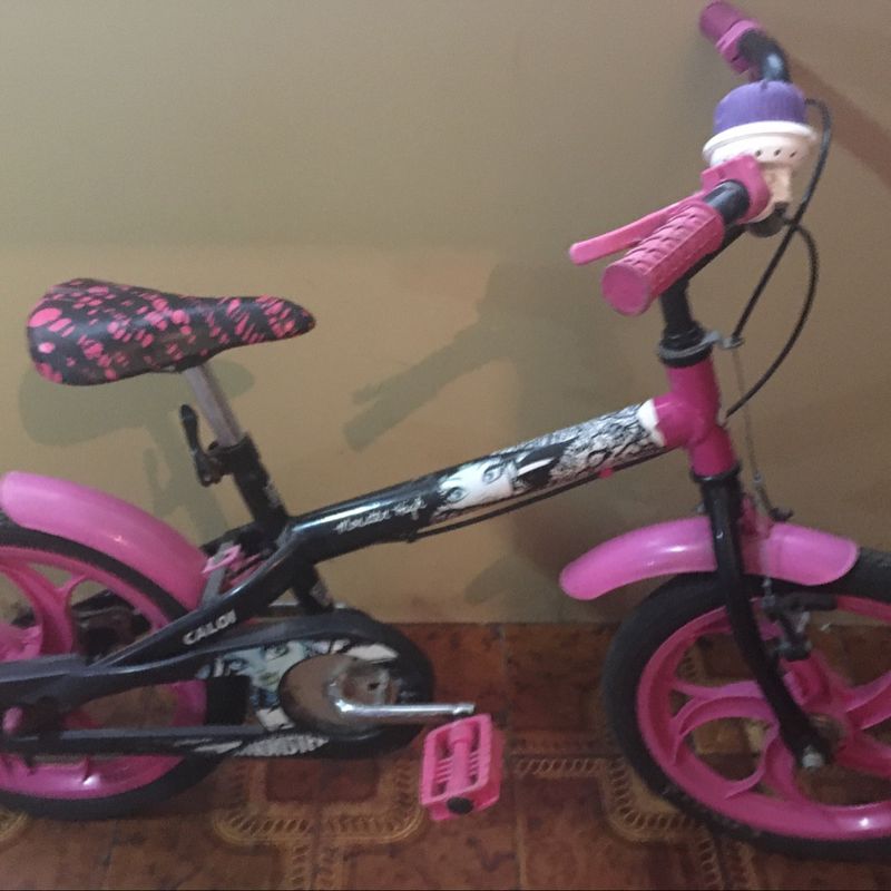 Bicicleta monster high usada hot sale