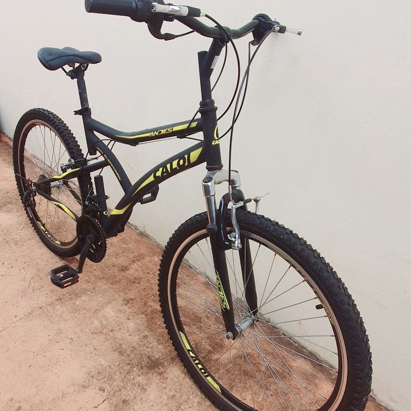 Bike Aro 26, Item p/ Esporte e Outdoor Caloi Usado 90071773