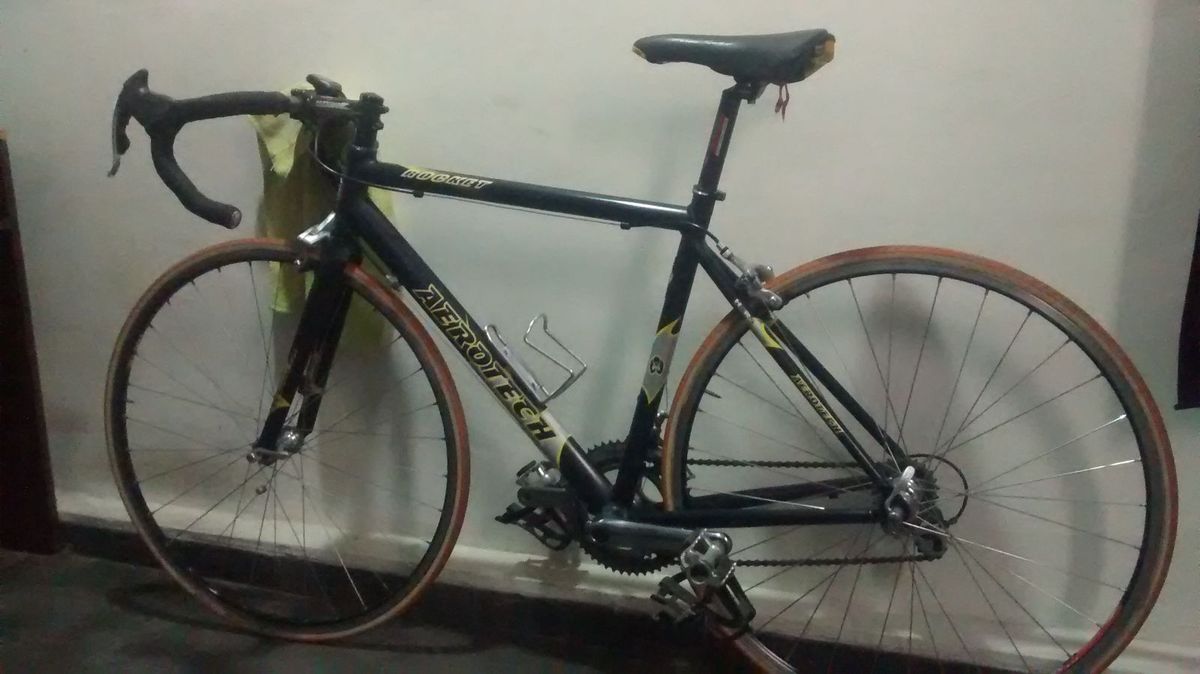 Bicicleta Speed Aerotech Rocket Preto Fosco Item p/ Esporte e Outdoor Aerotech Usado