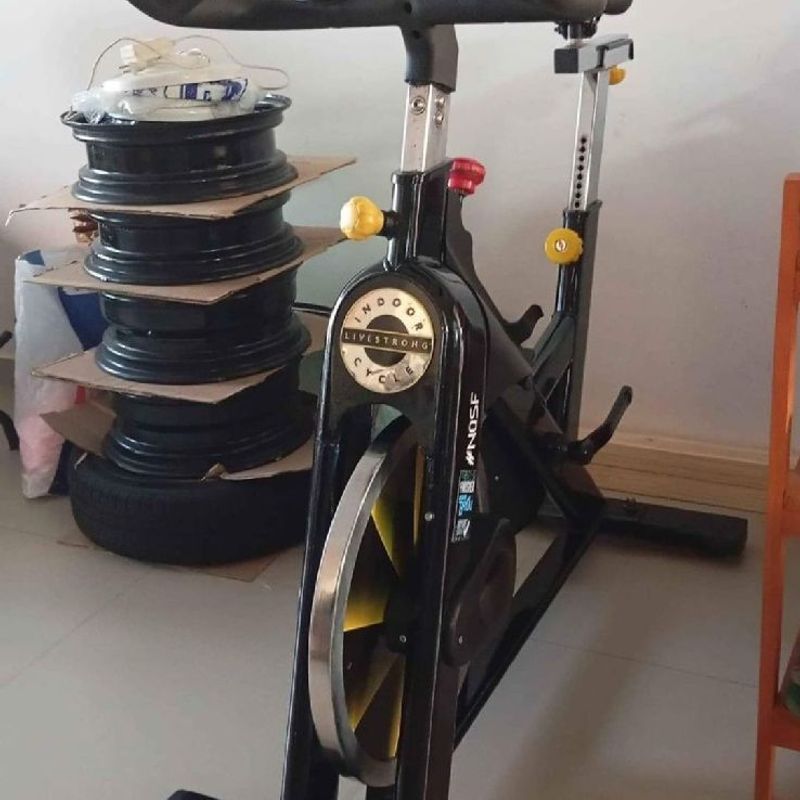 Bicicleta matrix livestrong hotsell