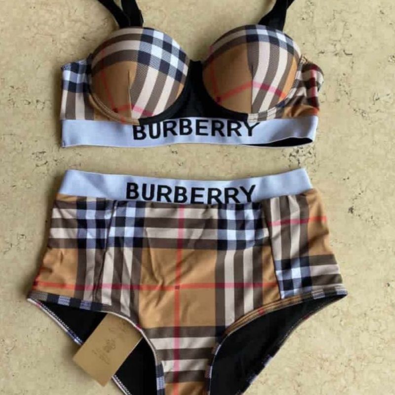 Biqu ni Burberry Lingerie Feminina Burberry Nunca Usado 49222568