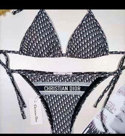 Biquíni Dior - praia christiam dior