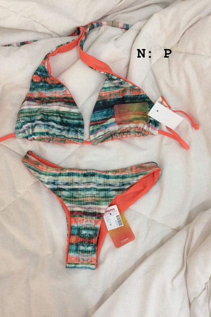 moda praia na marisa