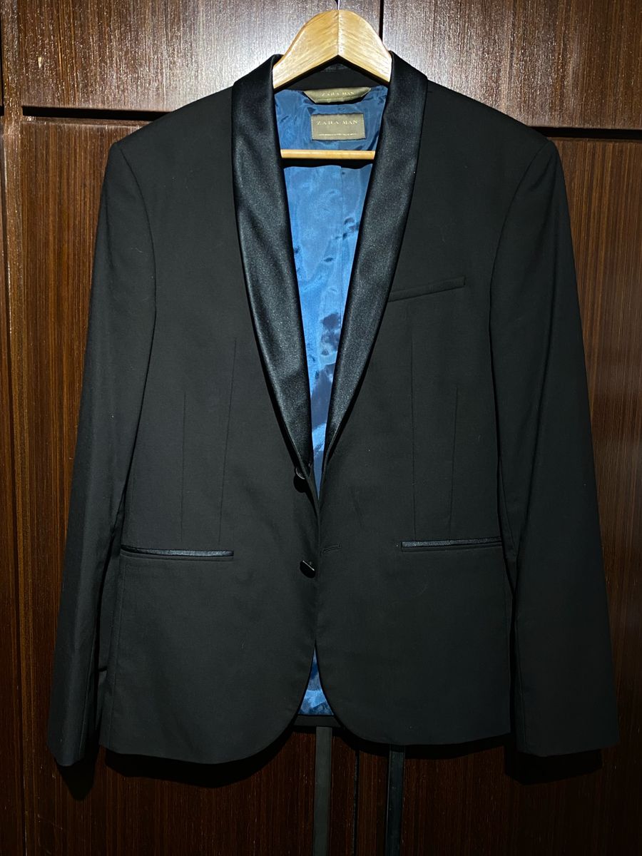 BLAZER COM GOLA TIPO SMOKING - Preto