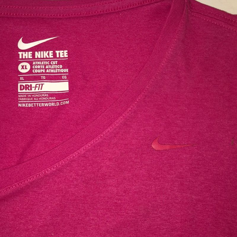 Blusas academia best sale feminina nike