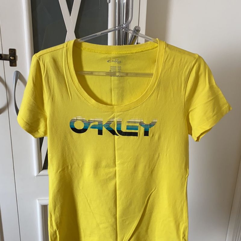 Blusas femininas hot sale oakley