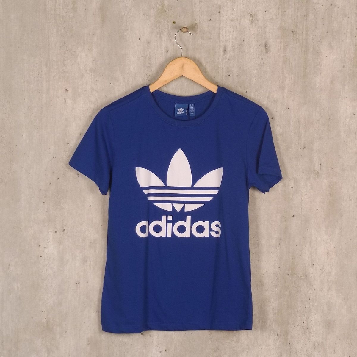 blusa adidas feminina azul