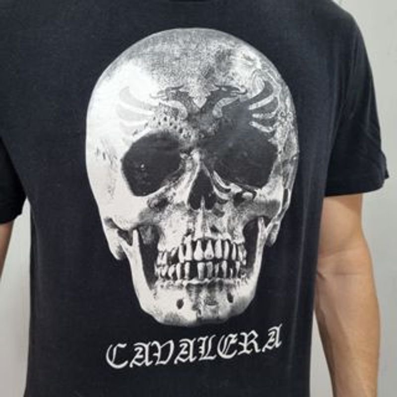 Camiseta Cavalera Masculina - Sátira Zeca Urubu (p) | Camiseta Masculina  Cavalera Usado 81035700 | enjoei