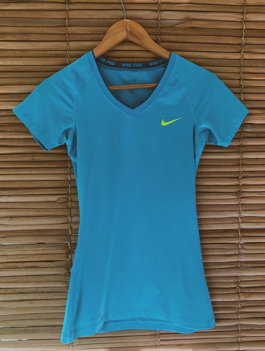 blusa de academia feminina nike