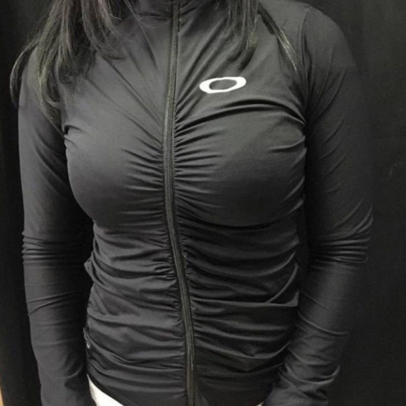 Blusa de frio da oakley hot sale feminina camuflada