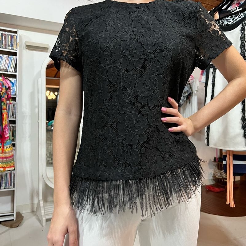 Blusa de Renda Preta Dkny com Plumas Blusa Feminina Dkny Nunca Usado  111911484 enjoei