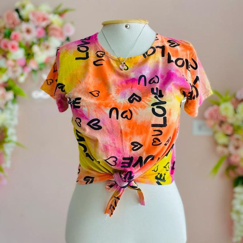 Blusa Estampada Love Multi Colors Tie Dye Manga Curta com