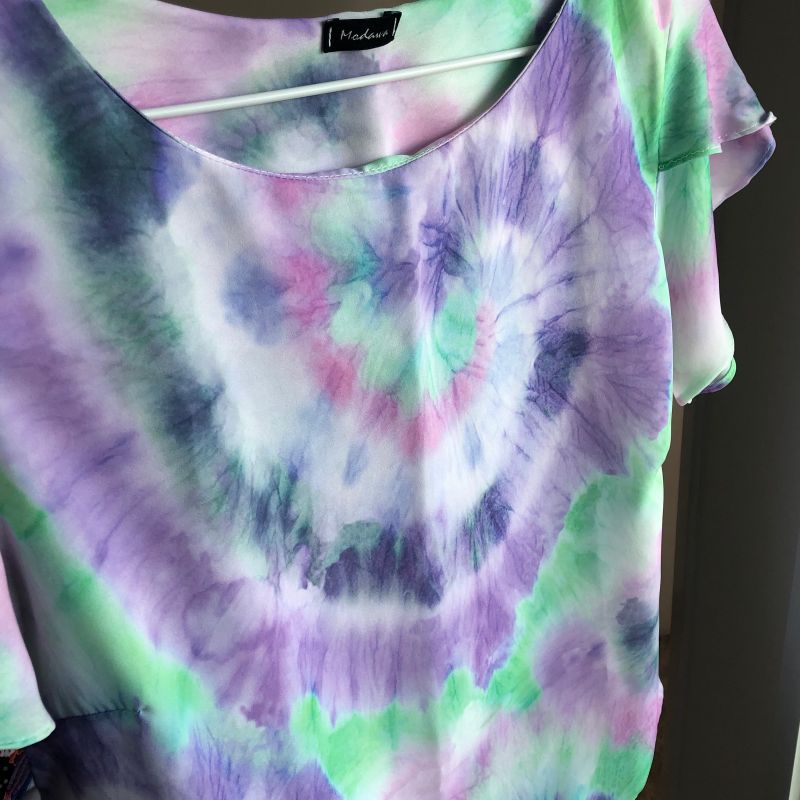 Blusas estilo 2025 tie dye