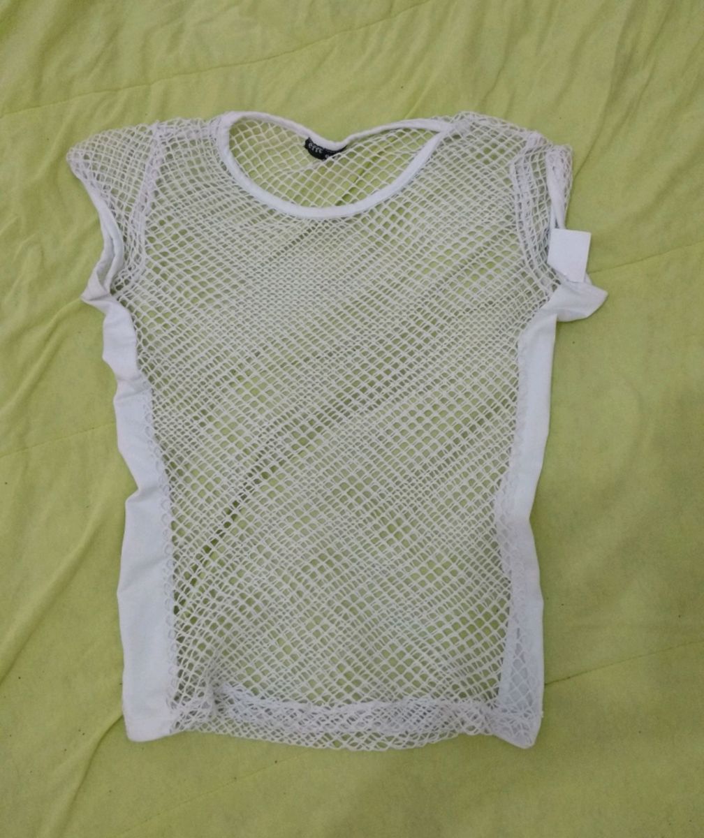 blusa furadinha branca