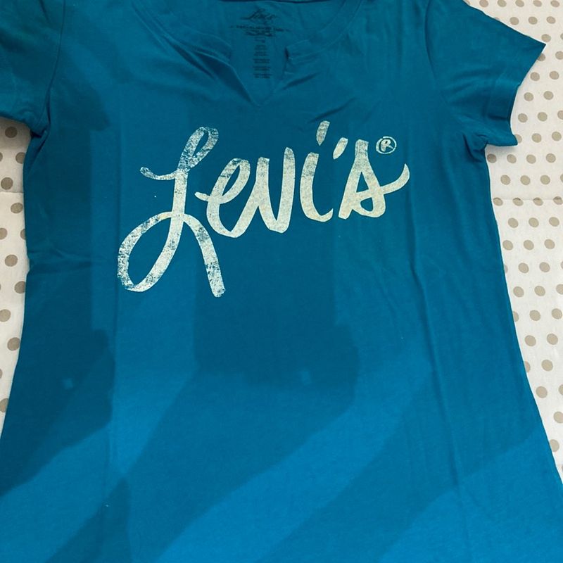 Blusas levis outlet