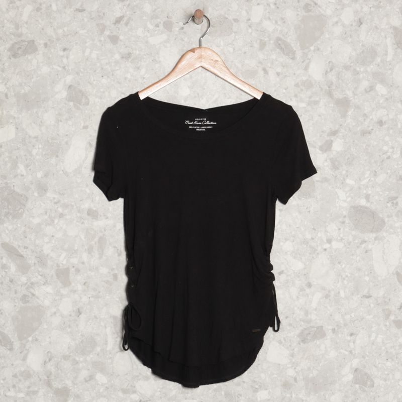 Blusa Lisa Preta Hollister Hollister Usado 110652373 enjoei