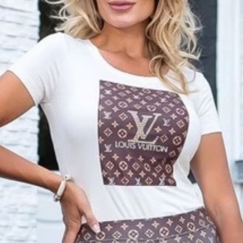 Blusa Louis Vuitton Linda  Camiseta Feminina Louis Vuitton Nunca